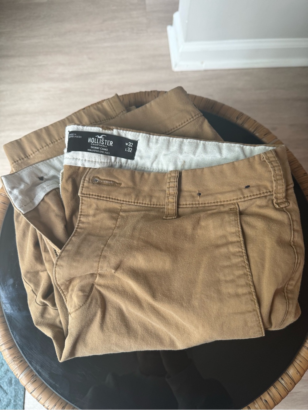 Hollister Men's Khaki/Tan Chino Pants - Classic Straight Fit